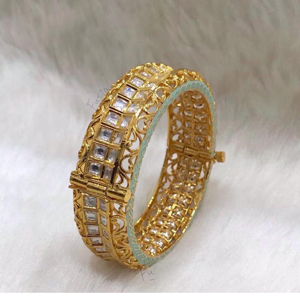 Tarangavi White Kundan Gold Plated Kada - BRV-263