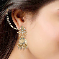 Etnico Gold Plated Alloy Intricately Designed Traditional with Detachable Hair Chain Encased with Kundans and Pearls Jhumka Earrings for Women(E2907Gr)