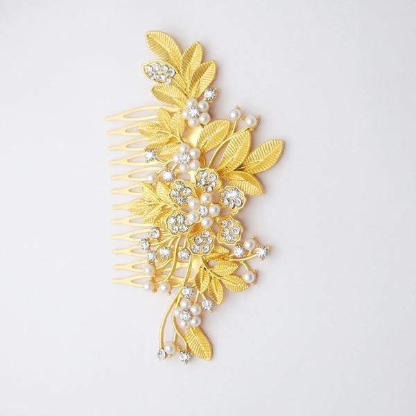 Apurva Pearls Leaf Design Gold Plated Hair Brooch - 1502001