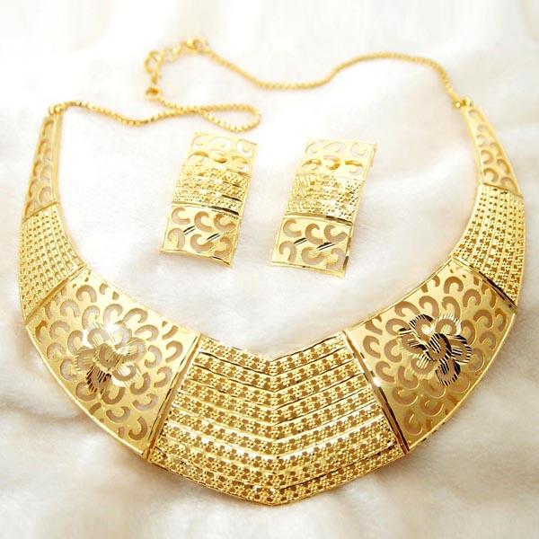 Utkrishtt Forming Gold Plated Copper Necklace Set - 1107815