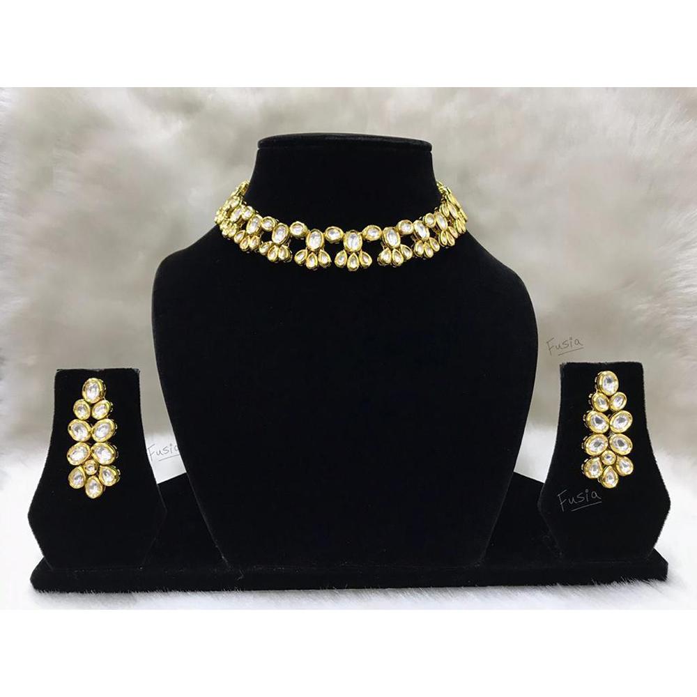 Tarangavi White Kundan Gold Plated Choker Necklace Set - FNV-2081