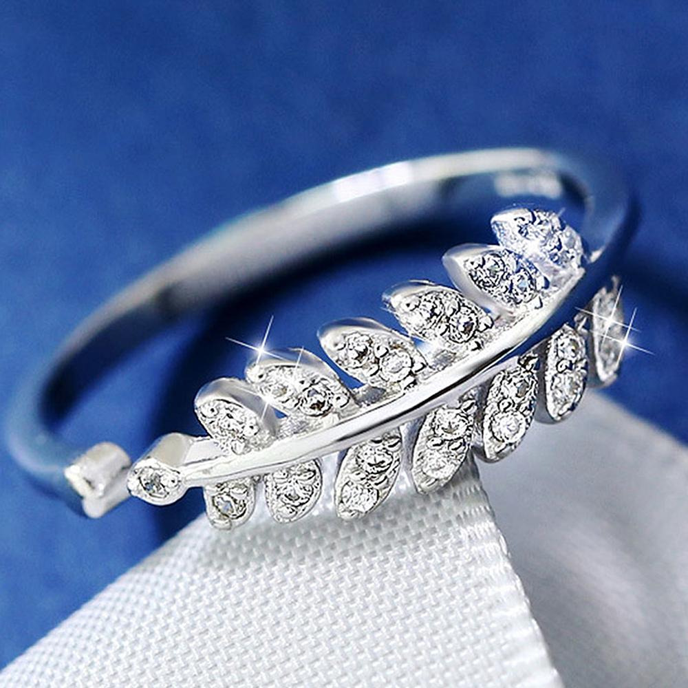 Mahi Rhodium Plated Cute Leafy Adjustable Finger Ring With Crystal