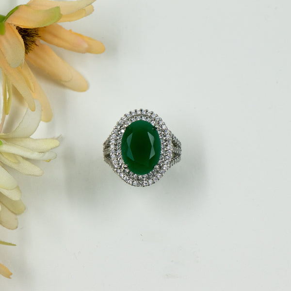 Nipura Green Siyara Halo Ring