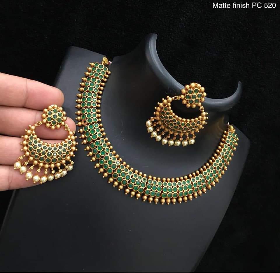 India Art Gold Plated Pota Kundan Stone & Pearl Necklace Set