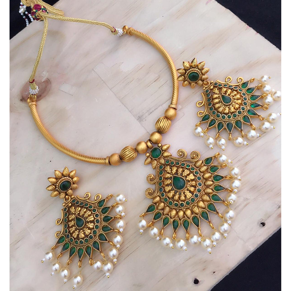 India Art Gold Plated Pota Stone And Pearl Necklace Set