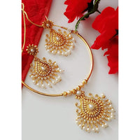India Art Gold Plated Pota Stone And Pearl Necklace Set