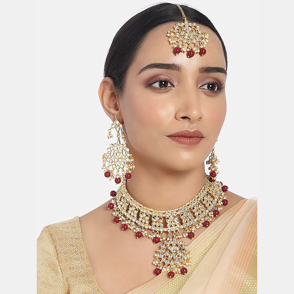 Etnico 18K Gold Plated Traditional Handcrafted Kundan & Pearl Studded Choker Necklace Jewellery Set With Earrings & Maang Tikka For Women (K7057M)