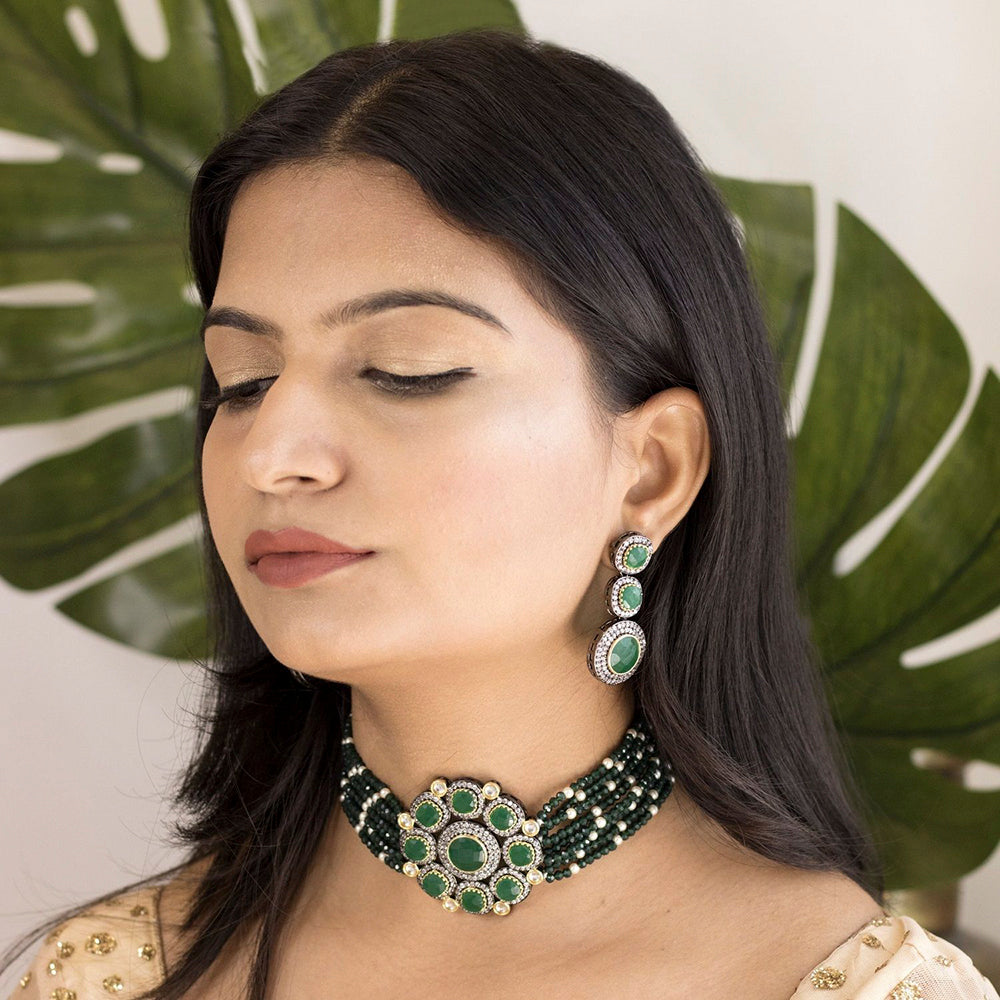 Etnico 18k Gold Plated Traditional Green Stone Studded & Beaded Choker Necklace Jewellery Set For Women/Girls (K7205G)