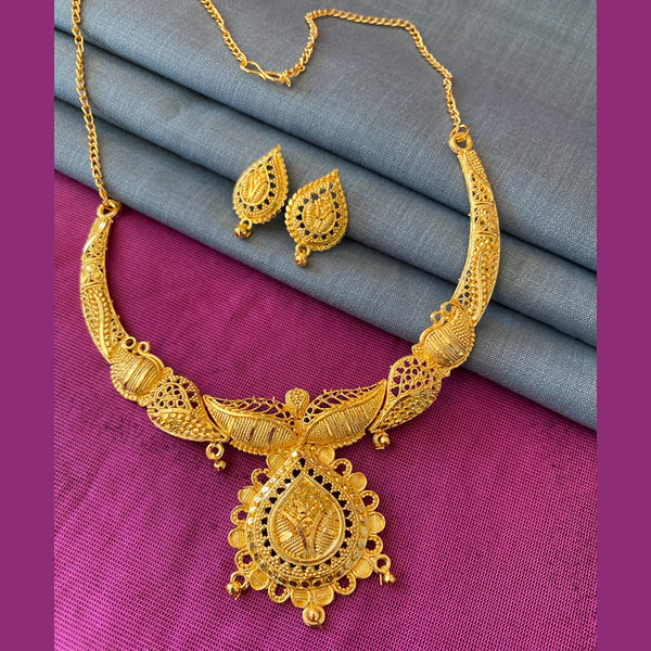 Mahavir Forming Look Necklace Set