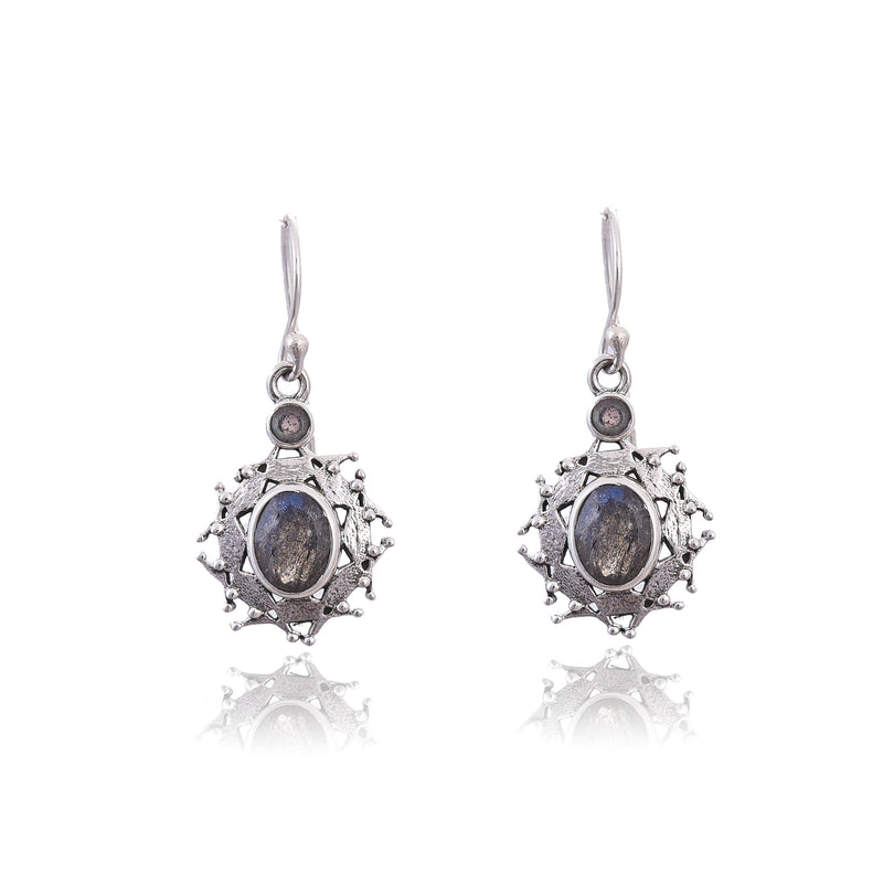 Silver Mountain Sterling Silver Labradorite Earring