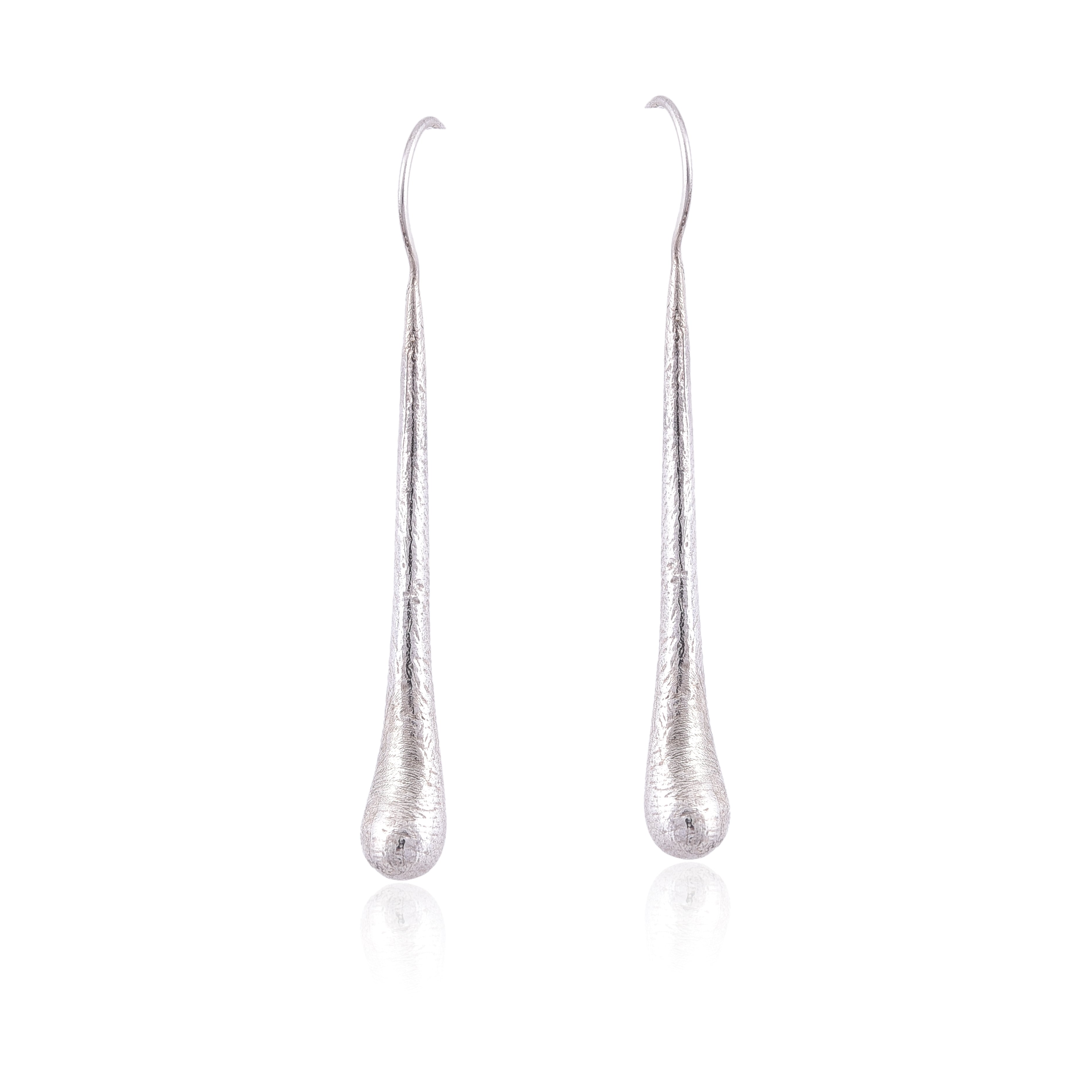 Silver Mountain Sterling Silver stick earring