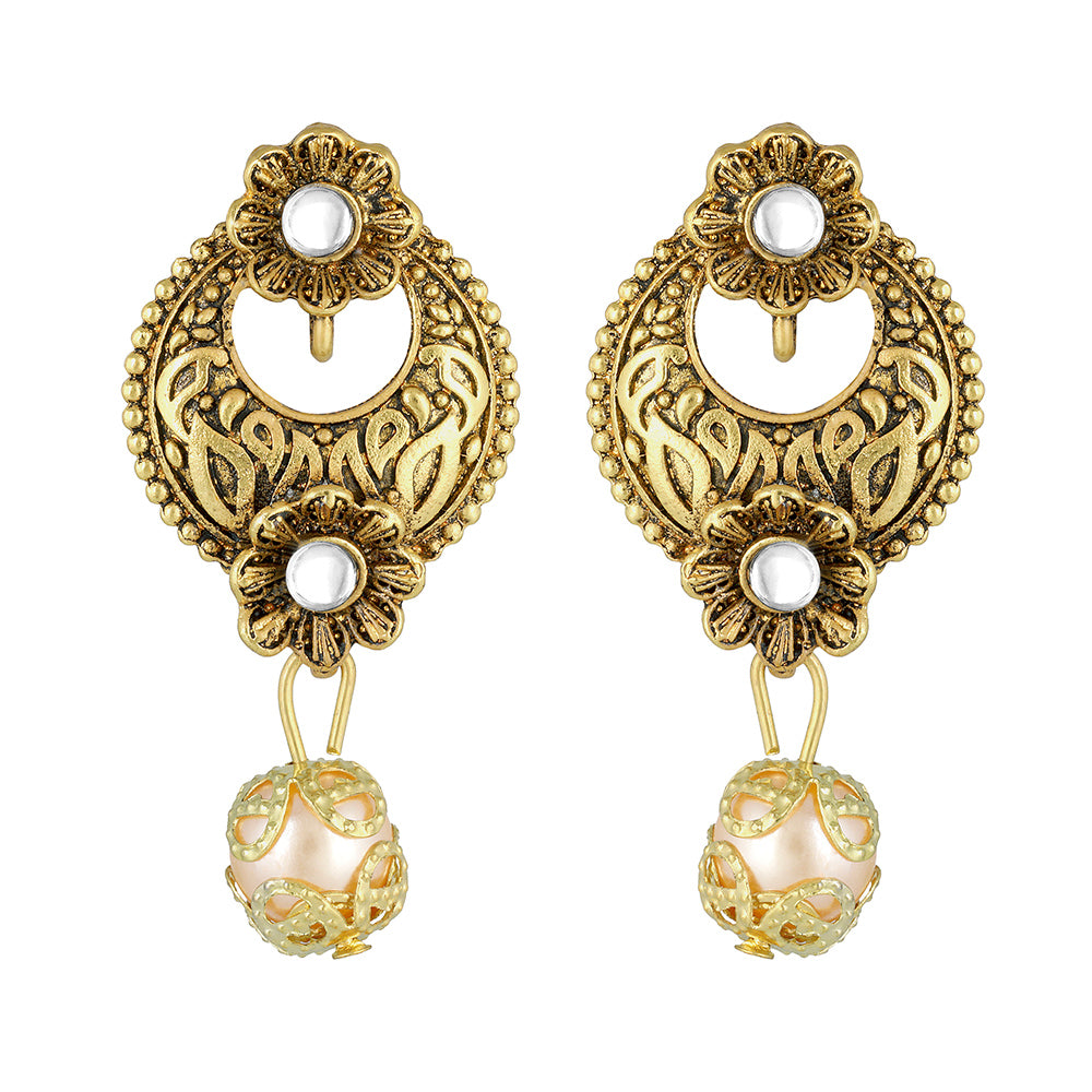 Kord Store Traditional Matt Finish Paisley Design & Pearl Gold Plated Choker Necklace Set For Women  - KSNKE60163