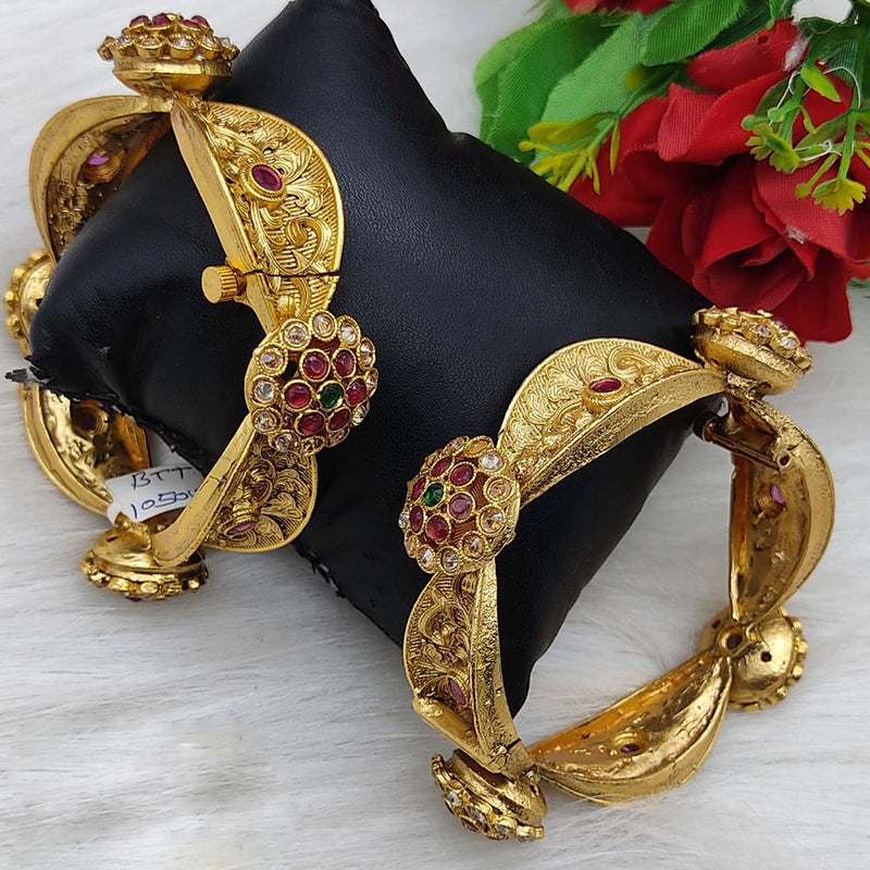 Lucentarts Jewellery Gold Plated Pota Stone Bangles Set