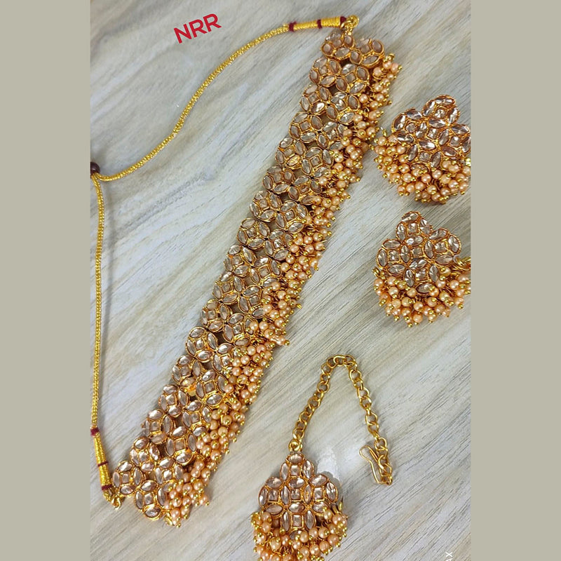 Lucentarts Jewellery Gold Plated Kundan & Pota Stone Necklace Set