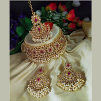 Metro Bangles Kundan & Pota tone Necklace Set With Maang Tikka