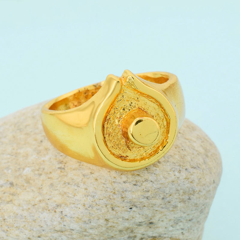 A Gold Shiva Lingam Ring in United States