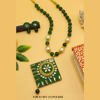 Mahavir Kundan Stone Necklace Set
