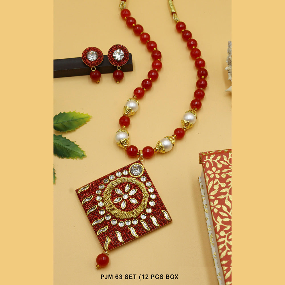 Mahavir Kundan Stone Necklace Set
