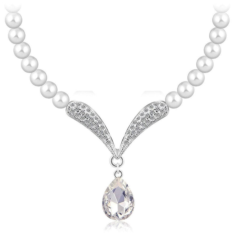 Mahi Mesmerising Pearl Necklace