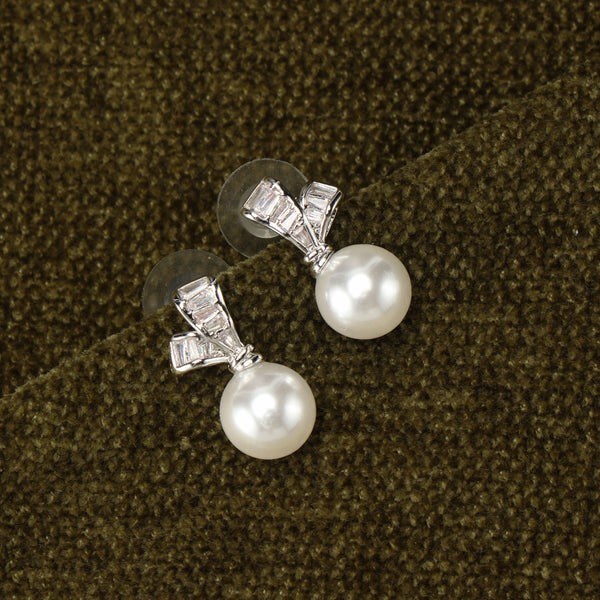 Nipura Shimmering Pearl Bow Earrings