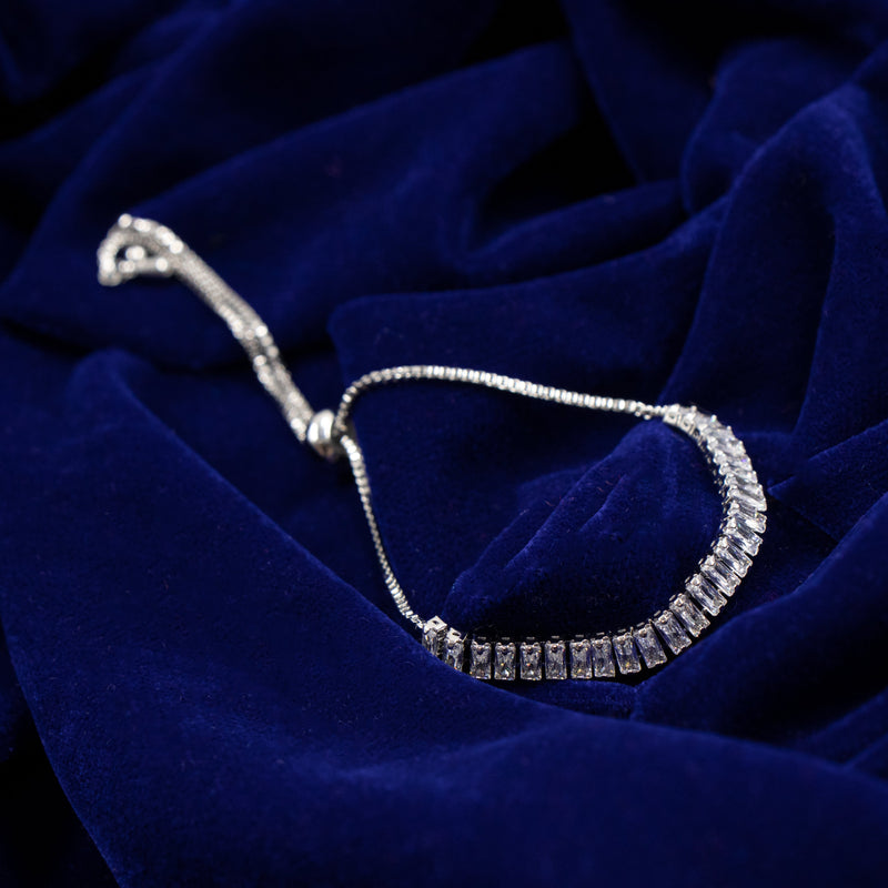 Nipura Silver Baguette Tennis Bolo-bracelet