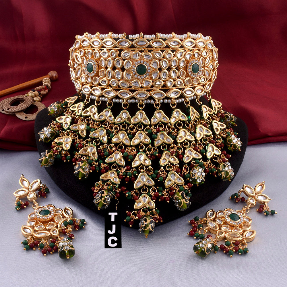 The Jewellery Creations Designer Gold Plated Kundan & Beads Choker Necklace Set