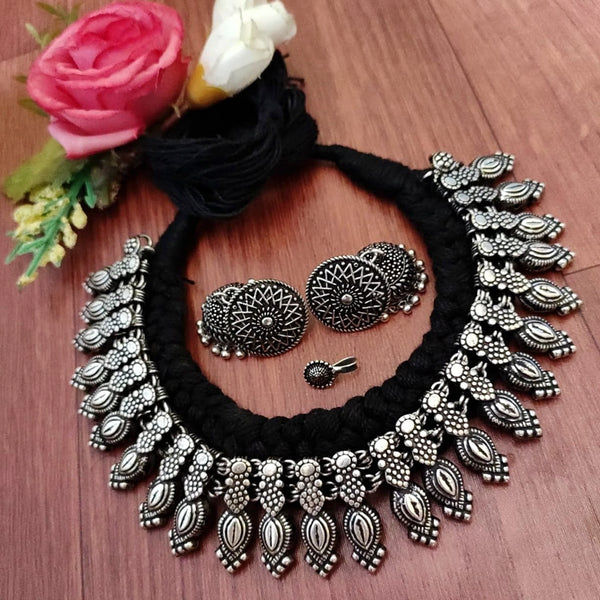 Vaamika Blaack Thread Oxidised Necklace Set With Nose Pin