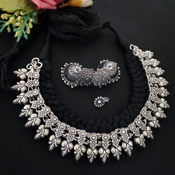 Vaamika Black Thread Oxidised Necklace Set With Nose Pin