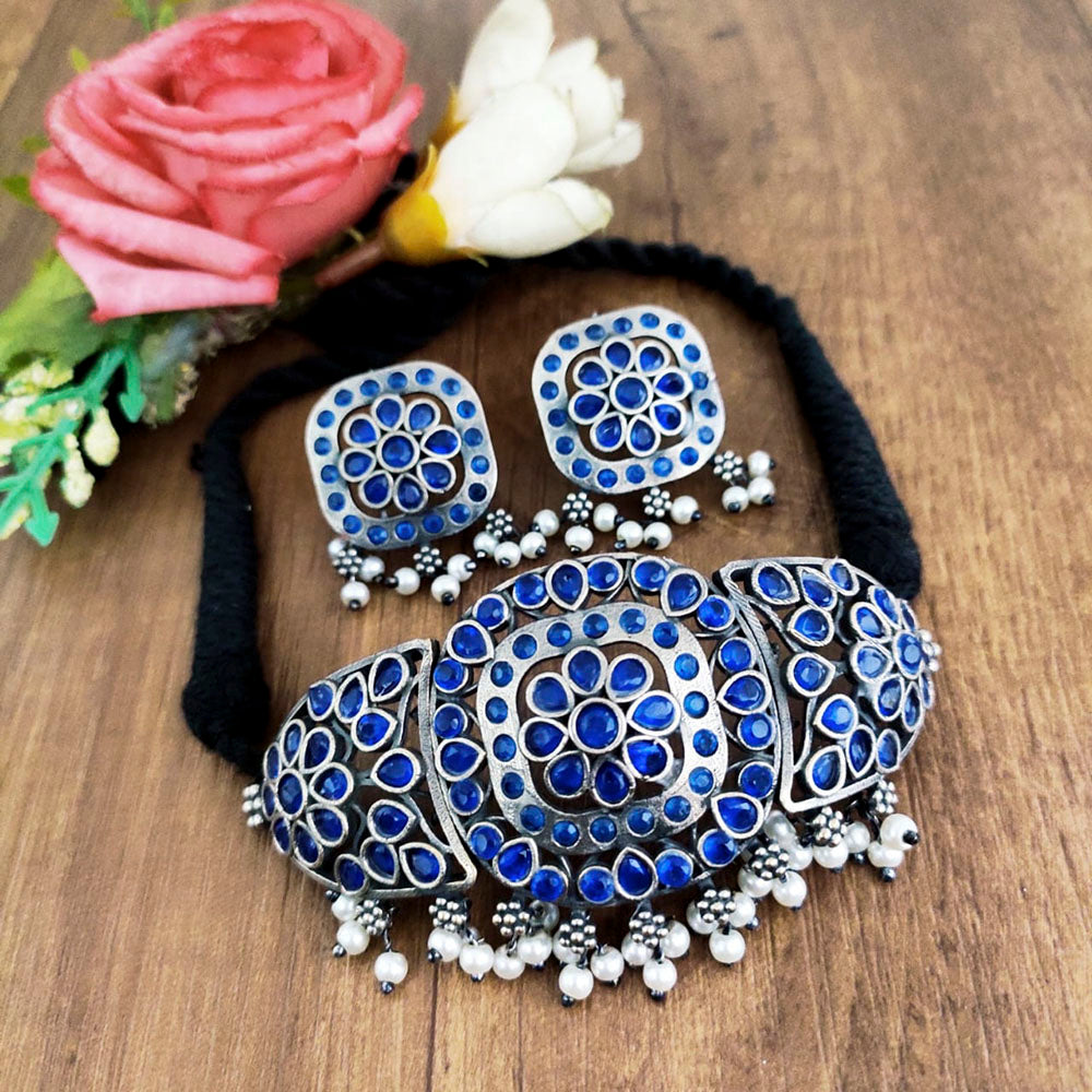 Vaamika Oxidised Plated Pota Stone Thread Necklace Set