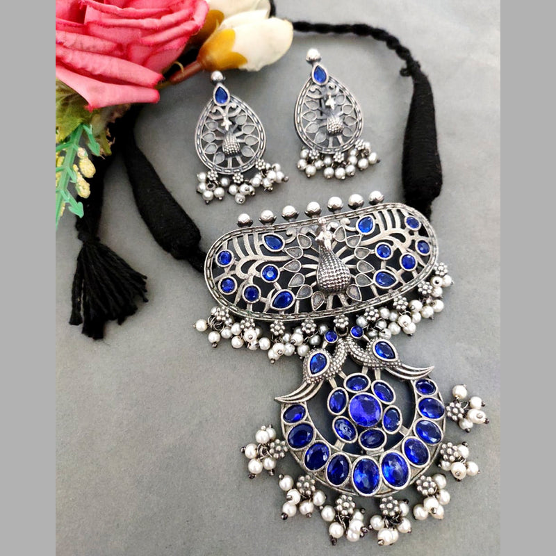 Vaamika Blaack Pota Stone Thread Oxidized Plated Necklace Set