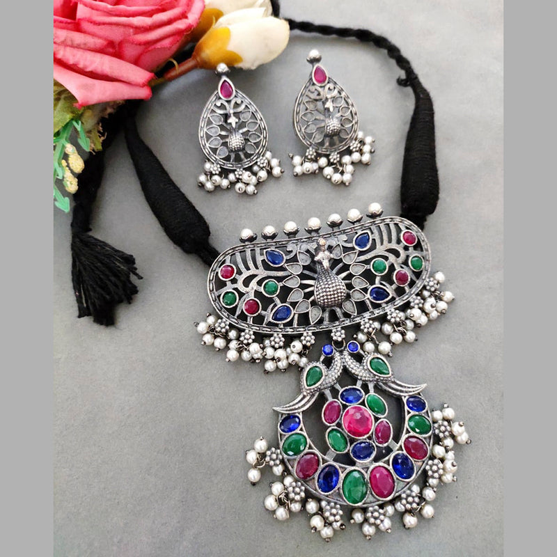 Vaamika Blaack Pota Stone Thread Oxidized Plated Necklace Set