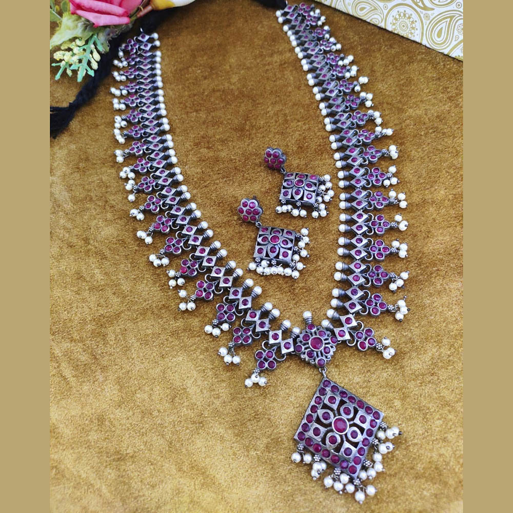 Vaamika Oxidised Plated Pota Stone Thread Necklace Set