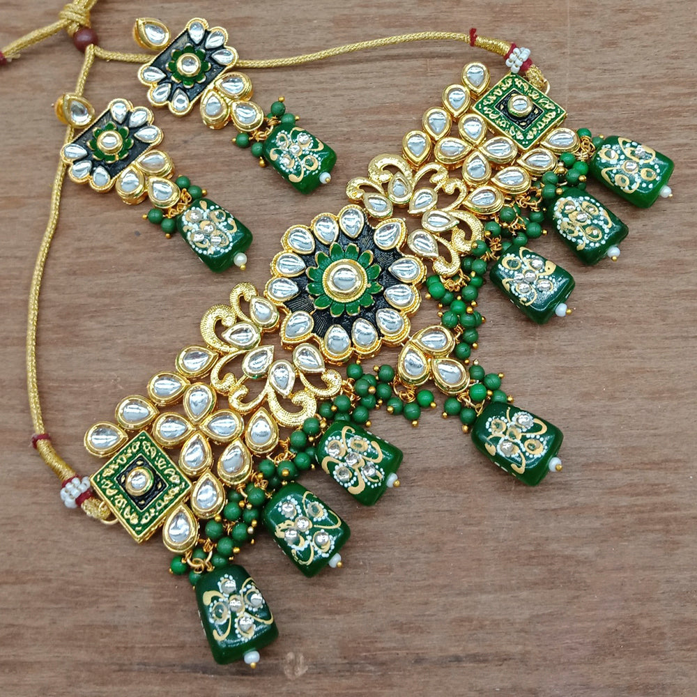 Vaamika Gold Plated Kundan Stone & Beads Traditional Choker Necklace Set