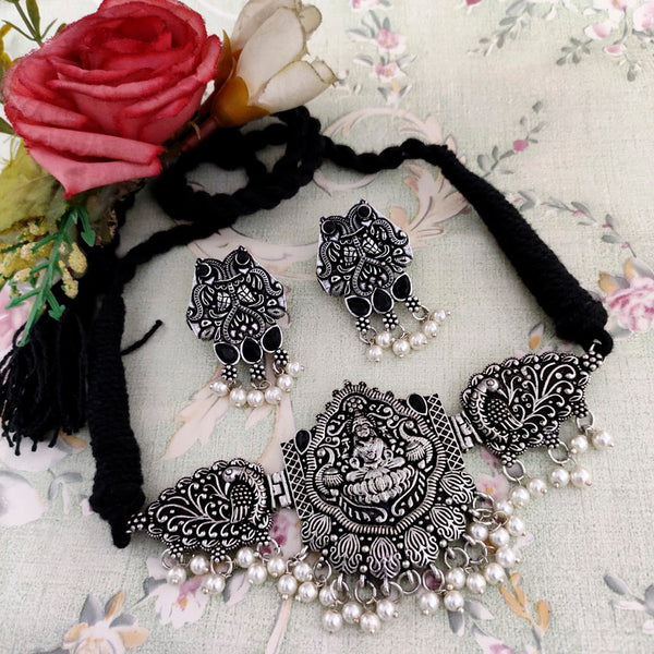 Vaamika Oxidized Plated Pota Stone Thread Necklace Set