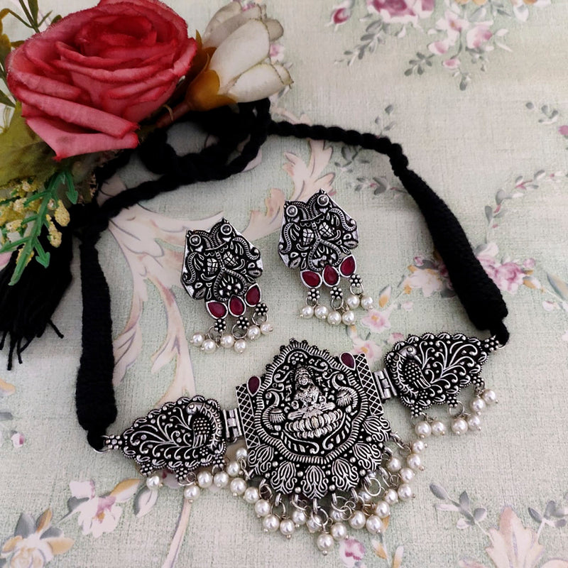 Vaamika Oxidized Plated Pota Stone Thread Necklace Set