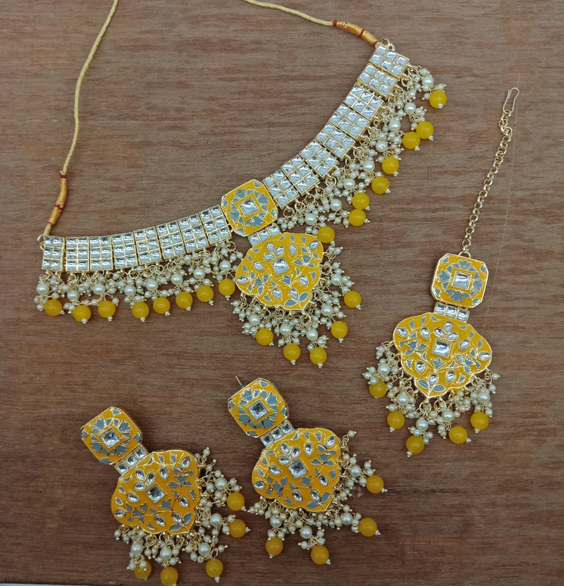 Vaamika Gold Plated Kundan Stone & Beads & Meenakari Necklace Set